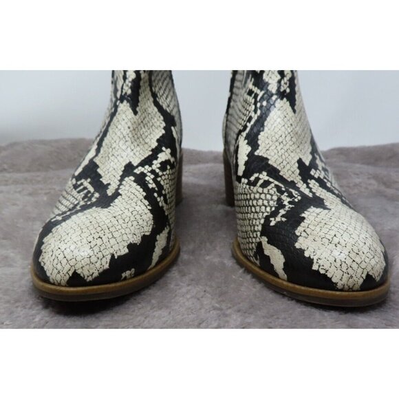 Dr. Scholl's Womens 8 Teammate Faux Leather Snakeskin Print Ankle Pull On Boots - Picture 3 of 11